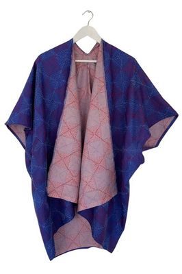 Trudi Poncho Nr. 42 aus Seide im Vintage-Stil Jodhpur Bearbeiten