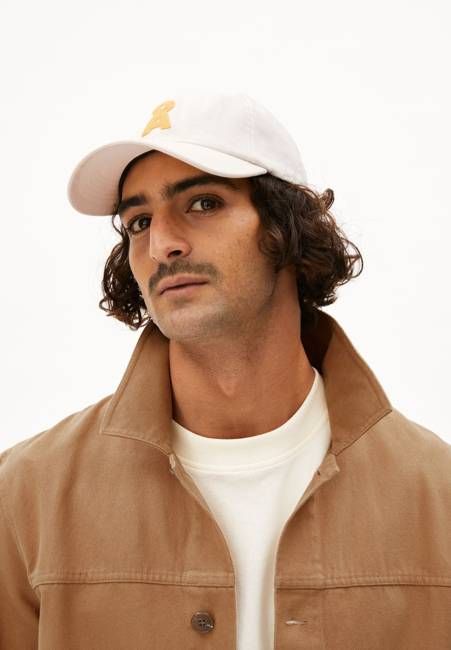 ICONIC Å YENAAS CAP | light oatmilk