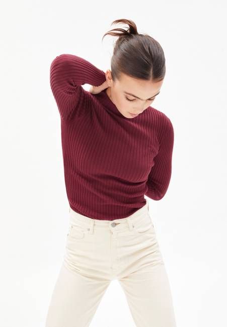 ALAANIA KNIT SWEATER | ruby red