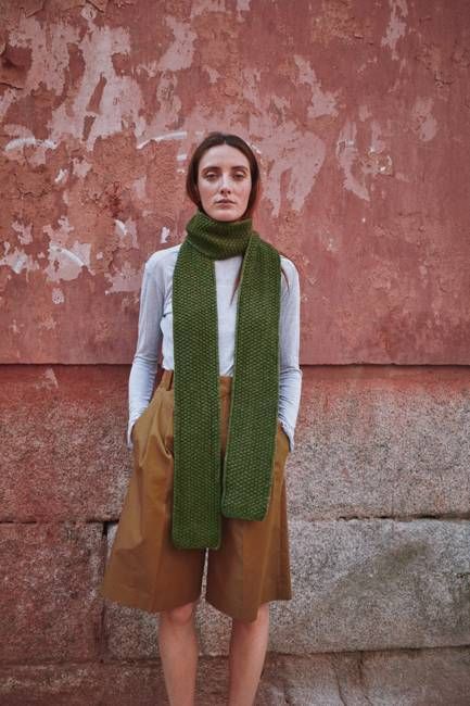 ROSALIE Thin Scarf in Merino Wool - Olive Green