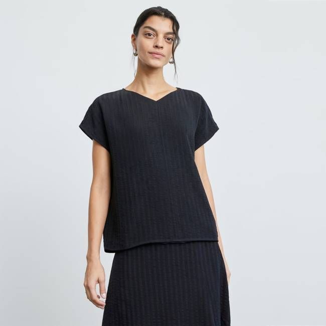 The City Stripe V-Neck Top | Black