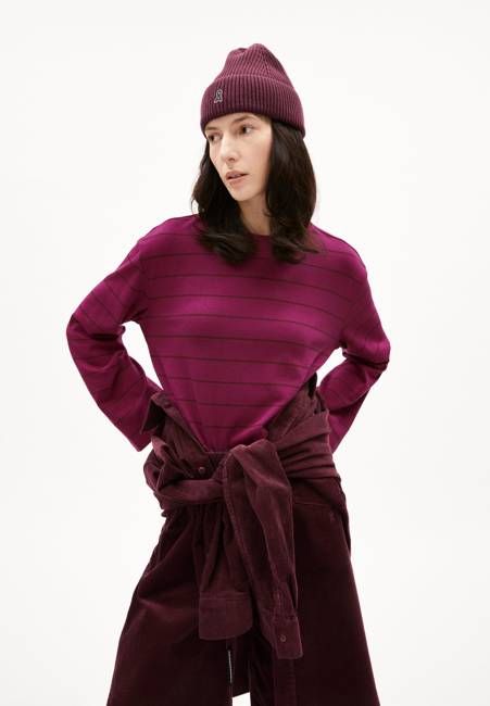 MARYNAA FINE STRIPE | cherry juice-cranberry juice