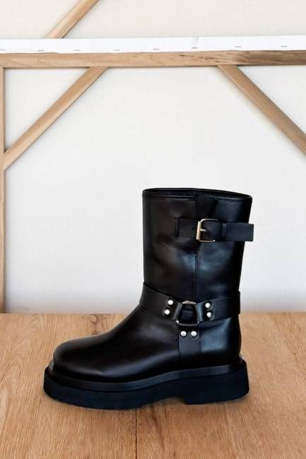 Harness Boot - Black