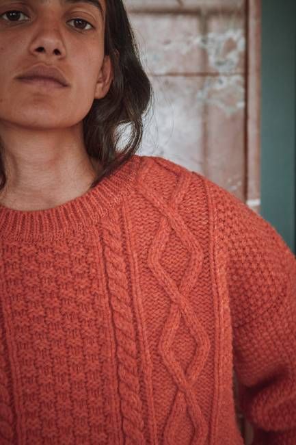 PAOLA Irish Cable Sweater in Merino Wool - Coral