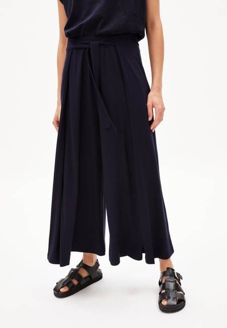 KARO LINAA SOLID | night sky