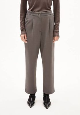 LIRAA LOU | Eisenguss