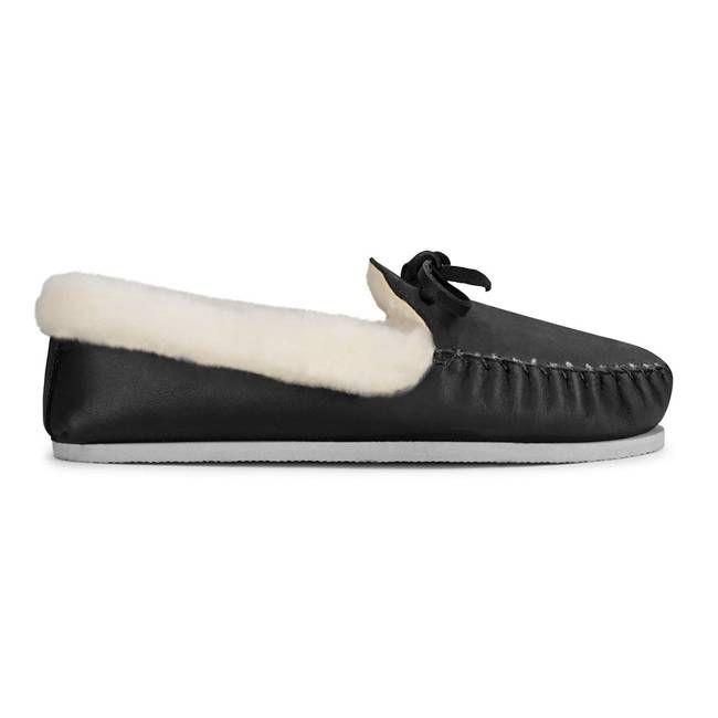 The Men's Cozy Moccasin in Black ~ Standard/Narrow