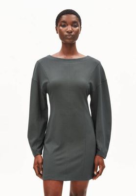MINIKLEID AUS JERSEY IN BARREL
