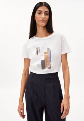 NELAA SQUARES| white