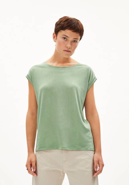 JILAANA T-SHIRT | smith green