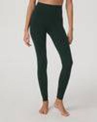 Vuori AllTheFeels™ Legging - Short | Evergreen Leggings | Vuori