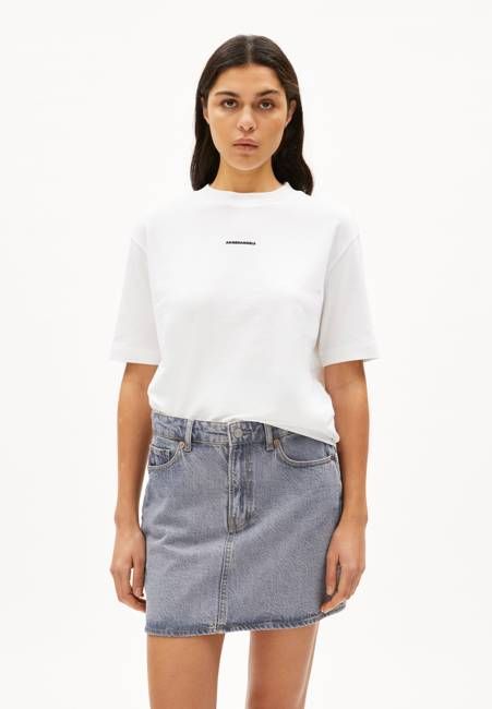 TARJAA WORD ICONIC Å | white