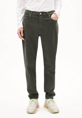 AARJO TARPA| forest pine