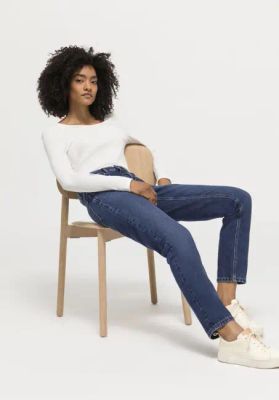 HANNA High Rise Mom jeans made from pure organic denim