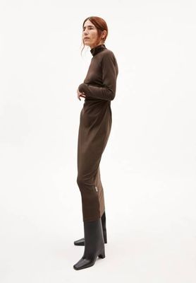 ADAAJA LONGSLEEVE | Kaffee