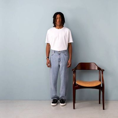 LIGHTWEIGHT RELAXED DENIM