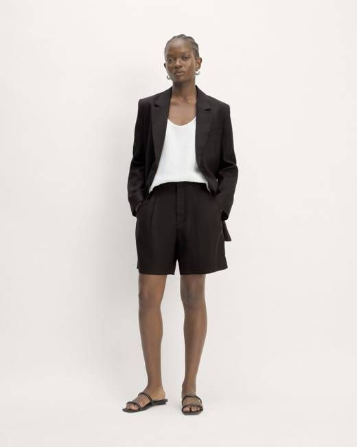 The Linen Way-High® Drape Short | Black