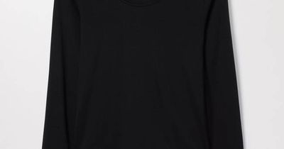 Long Sleeve Scoop Neck Top in Black | Tencel™ Lyocell | Asket