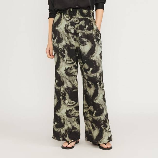 The Satin Pull-On Pant | Pale Yellow / Black