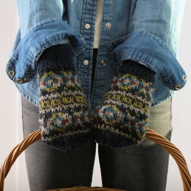 Lottie Lime Fingerless Mittens