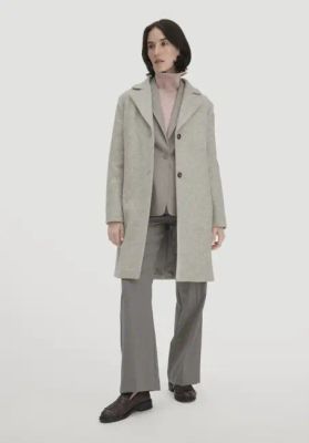 Regular coat made of pure new wool from the Deichschaf