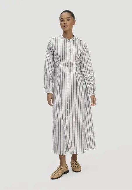 Maxi shirt dress with fitted waist, made from organic cotton and linen