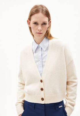 DAMIRAA REGLANA | oatmilk