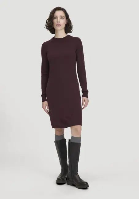Long boots made of chrome-free tanned leather