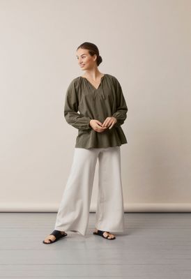 Airy cotton blouse in pine green – Poetess Blouse