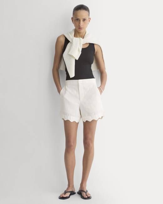 Scalloped Edge Short in Linen | Bone