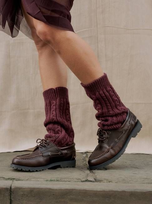 Whitby Leg Warmers in Plum