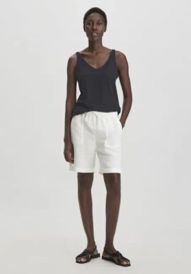 Relaxed shorts made of soft TENCEL Lyocell with linen