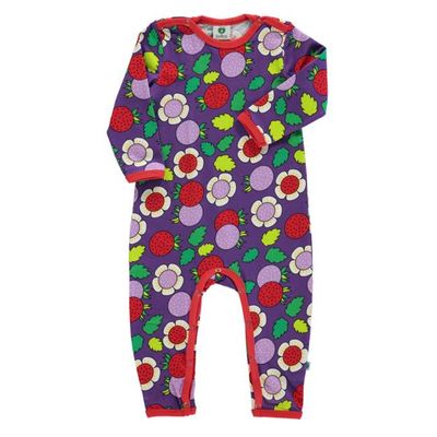 Long-sleeved baby suit with strawberries