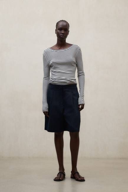 NAVY BLUE VALENTINA SHORTS