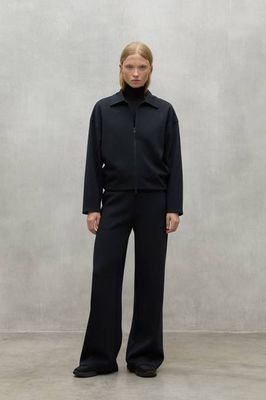 BLACK AUSTIN SWEATSHIRT