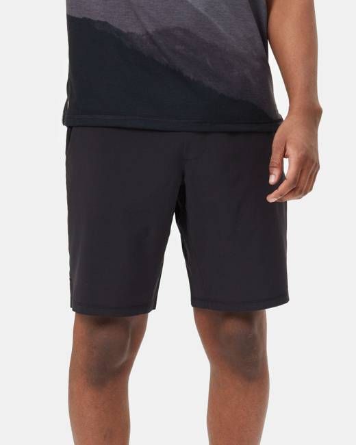InMotion Agility Short Light