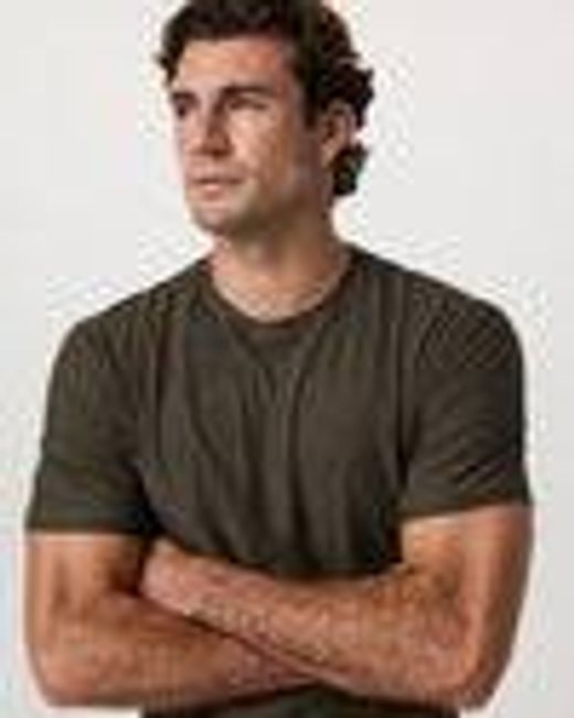 Strato Tech Tee | Men's Dark Oregano Heather T-Shirt | Vuori