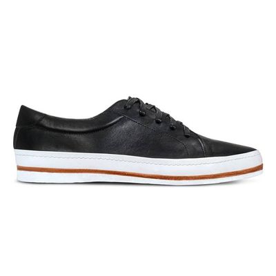 The Men's Brisa in Onyx ~ Standard/Narrow