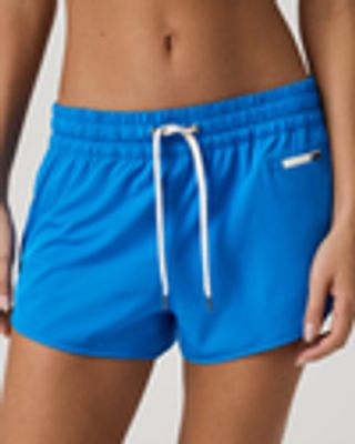 Clementine 2.0 Short 2.5" – Women's Regatta Blue Shorts – Shorts – Vuori