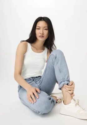 HANNA High Rise Mom jeans made from pure organic denim