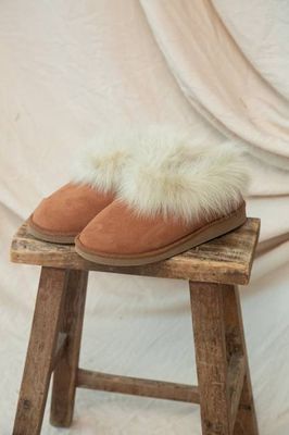 Rowan Sheepskin Slippers In Tan