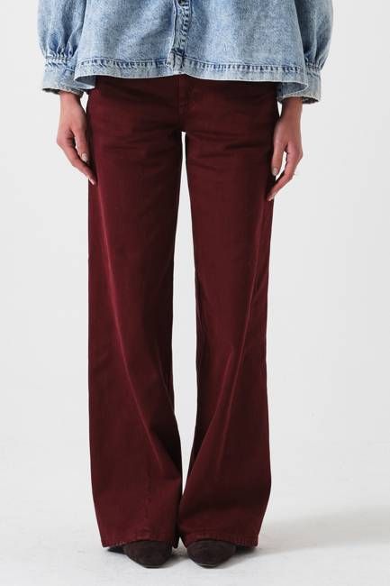 Gracie Twisted Low Rise Jean in Mulberry