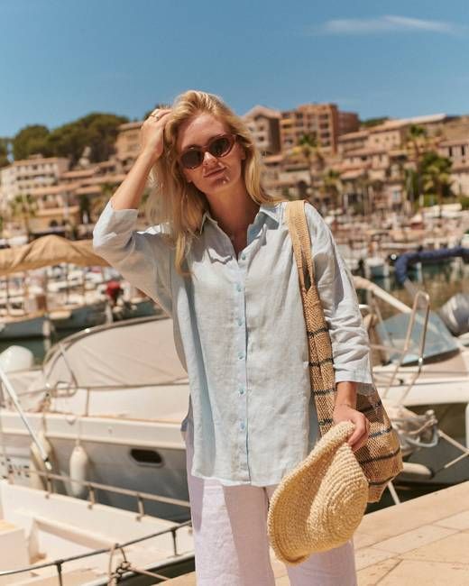 Cathy - Linen Blouse in Light Blue