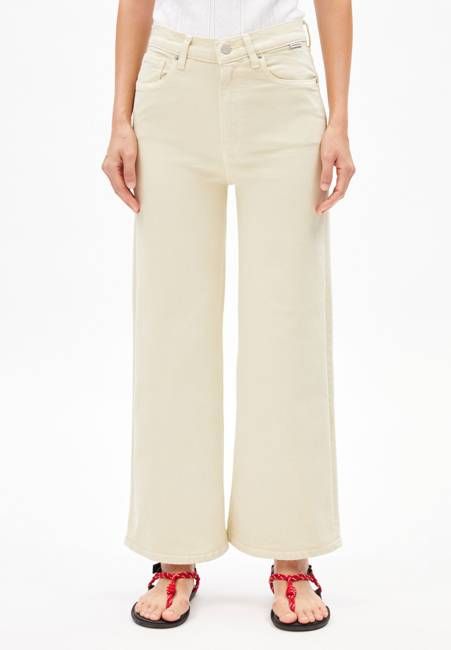 MURLIAA CROPPED| summer hay
