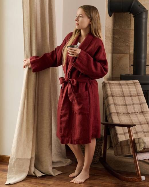 Waffle Linen Bathrobe in Burgundy