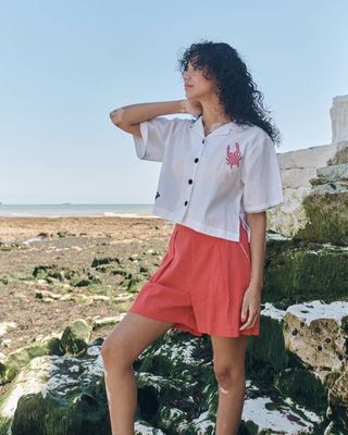 Lowie Applique Red Sea Shorts